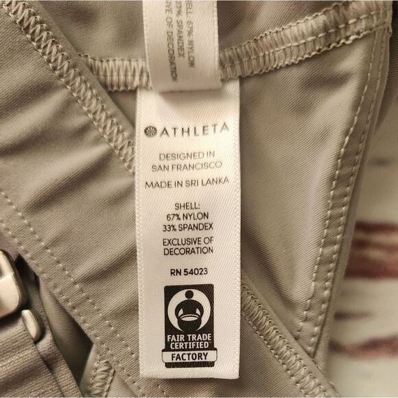Athleta Pyramid Wireless Racerback Bra Size XS - Picture 4 of 4
